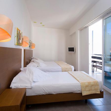 Es Mitjorn Hotel Σαν Αντόνιο Εξωτερικό φωτογραφία