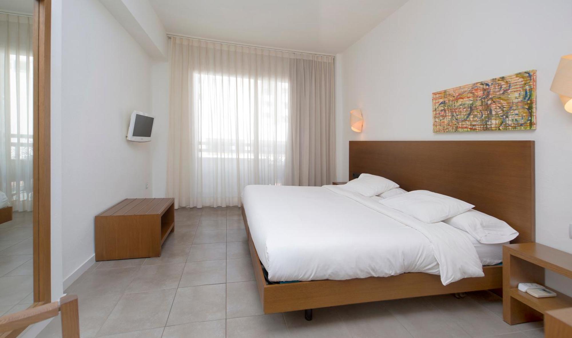 Es Mitjorn Hotel Σαν Αντόνιο Εξωτερικό φωτογραφία