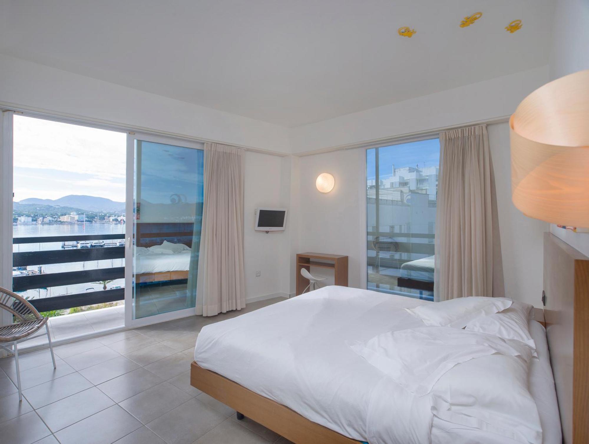 Es Mitjorn Hotel Σαν Αντόνιο Εξωτερικό φωτογραφία