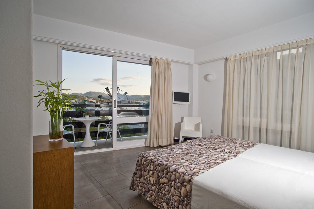 Es Mitjorn Hotel Σαν Αντόνιο Εξωτερικό φωτογραφία