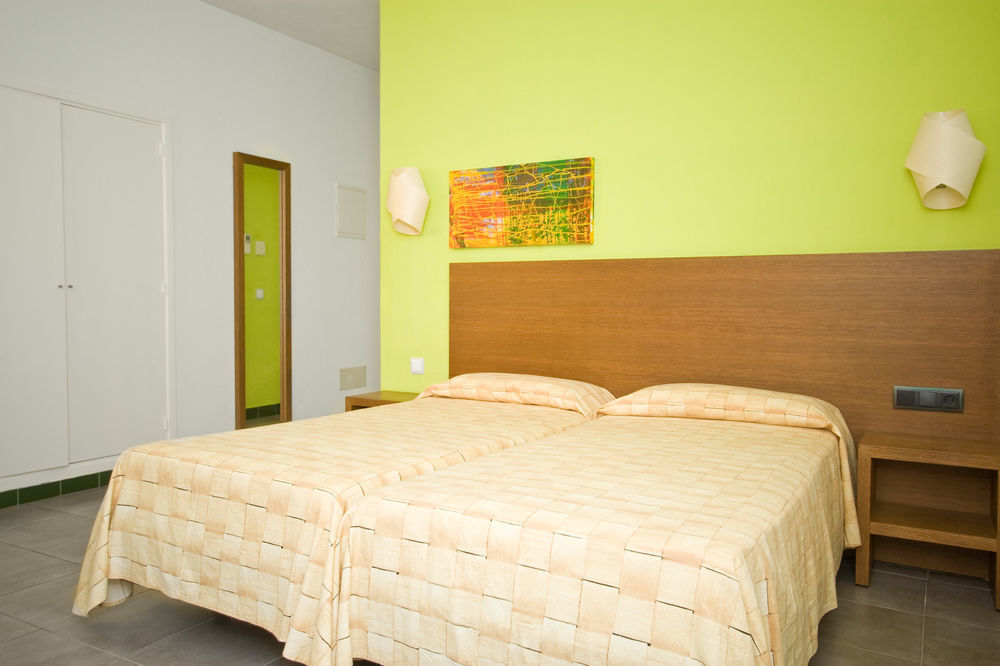 Es Mitjorn Hotel Σαν Αντόνιο Εξωτερικό φωτογραφία
